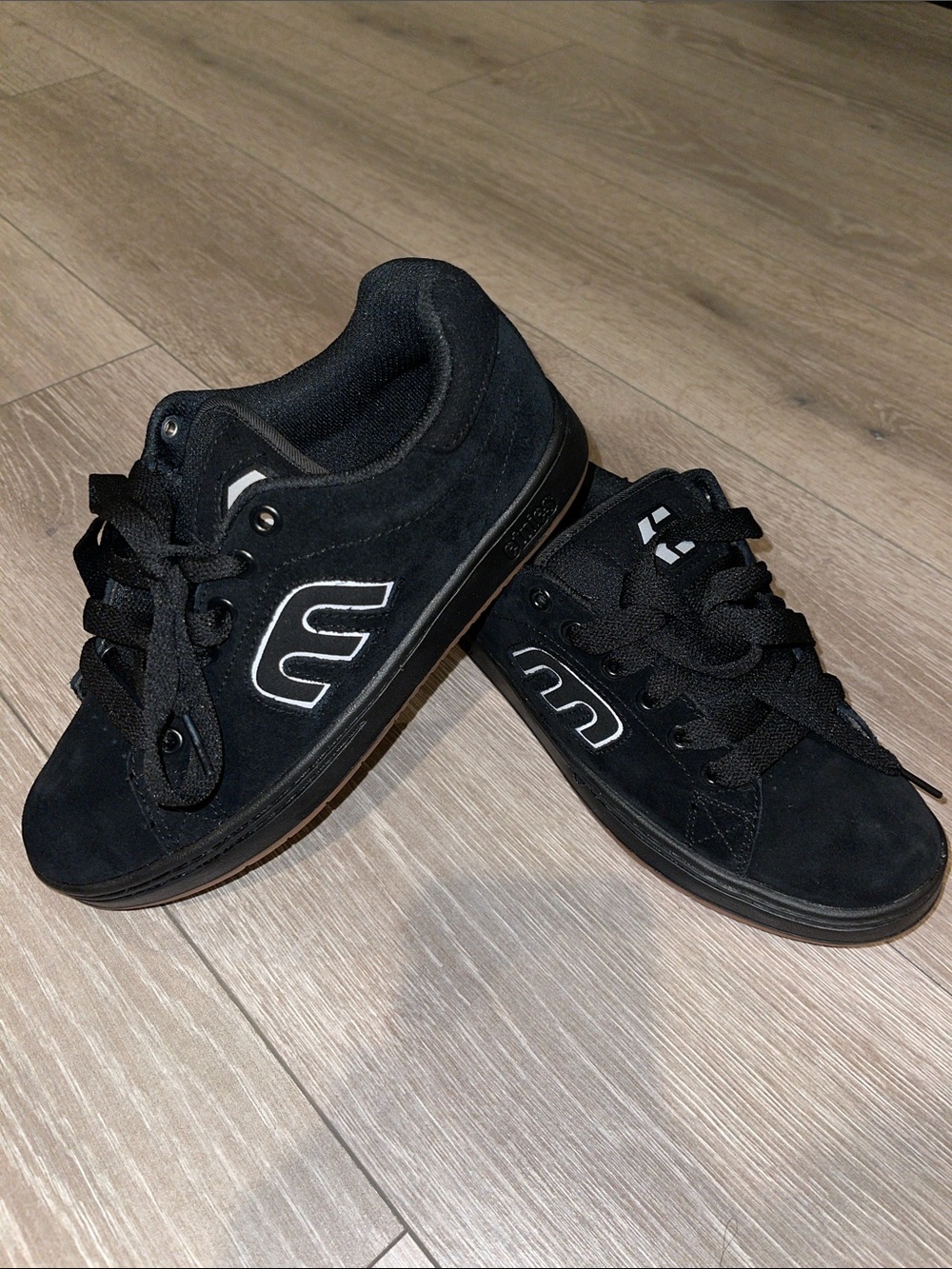 Etnies Black Suede Skate Sneakers with White Logo